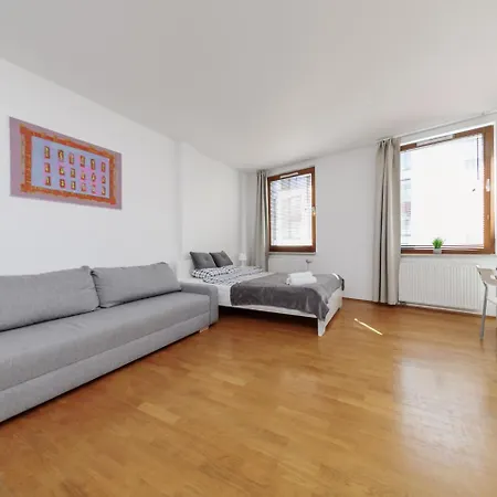 Near The Us Embassy *