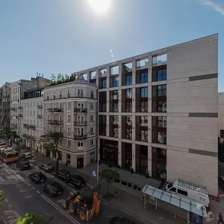 Near The Us Embassy アパート